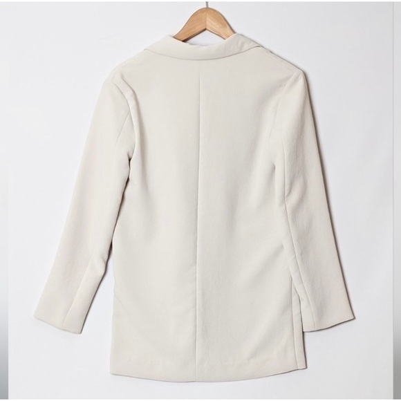 RARE! NEW! Aritzia Wilfred Cherrelle Bone White Double Breasted Blazer - Picture 2 of 12